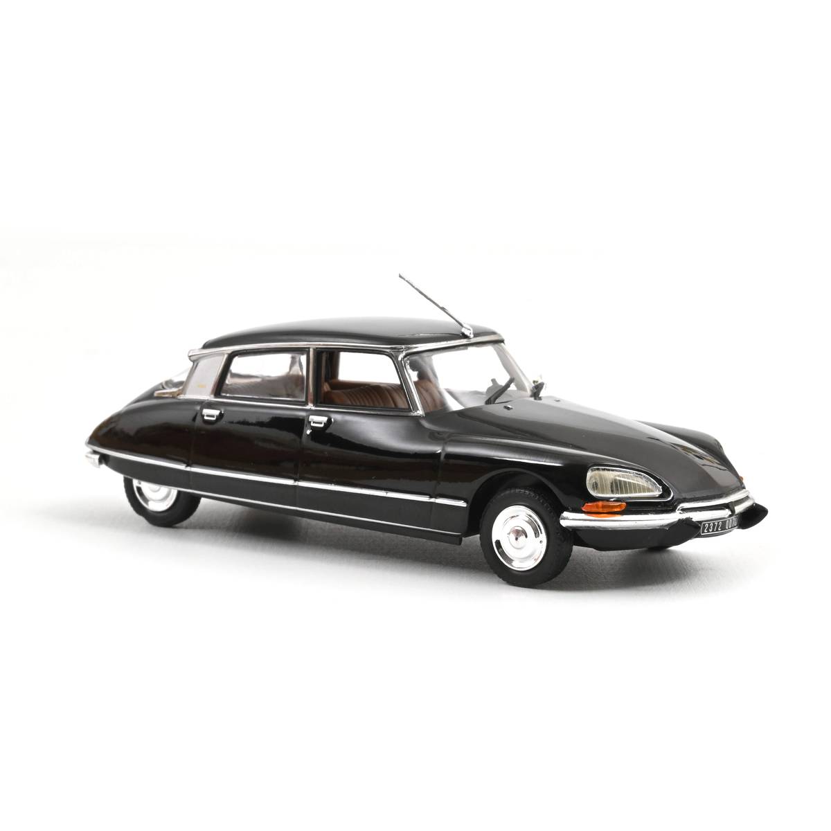 Norev 1/43 1972 Citroen DS 23 Pallas Black