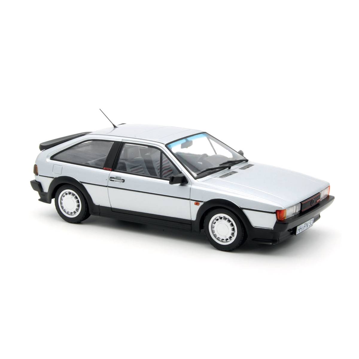 Norev 1/18 1988 VW Scirocco GTX 16V Flash Silver NV188635