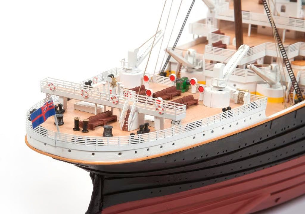 OcCre 1/300 RMS Titanic Wooden Boat Kit OC14009