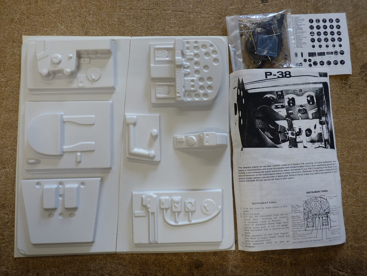 Royal Scale Cockpit Interior P-38 Lightning (Box 41)