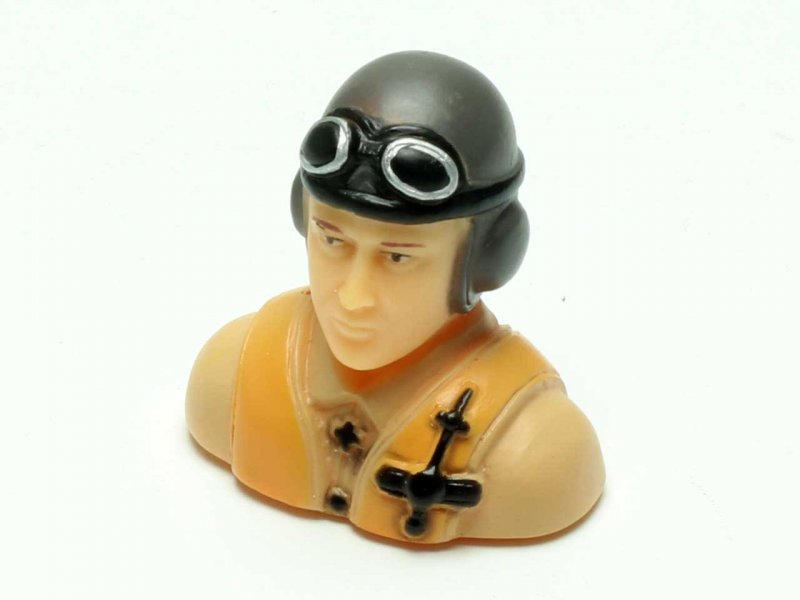 Pilot  Ernst - 1/9 scale