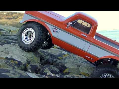 FTX RUFFNECK 1/10 BRUSHLESS 4WD TRAIL RTR - BLUE