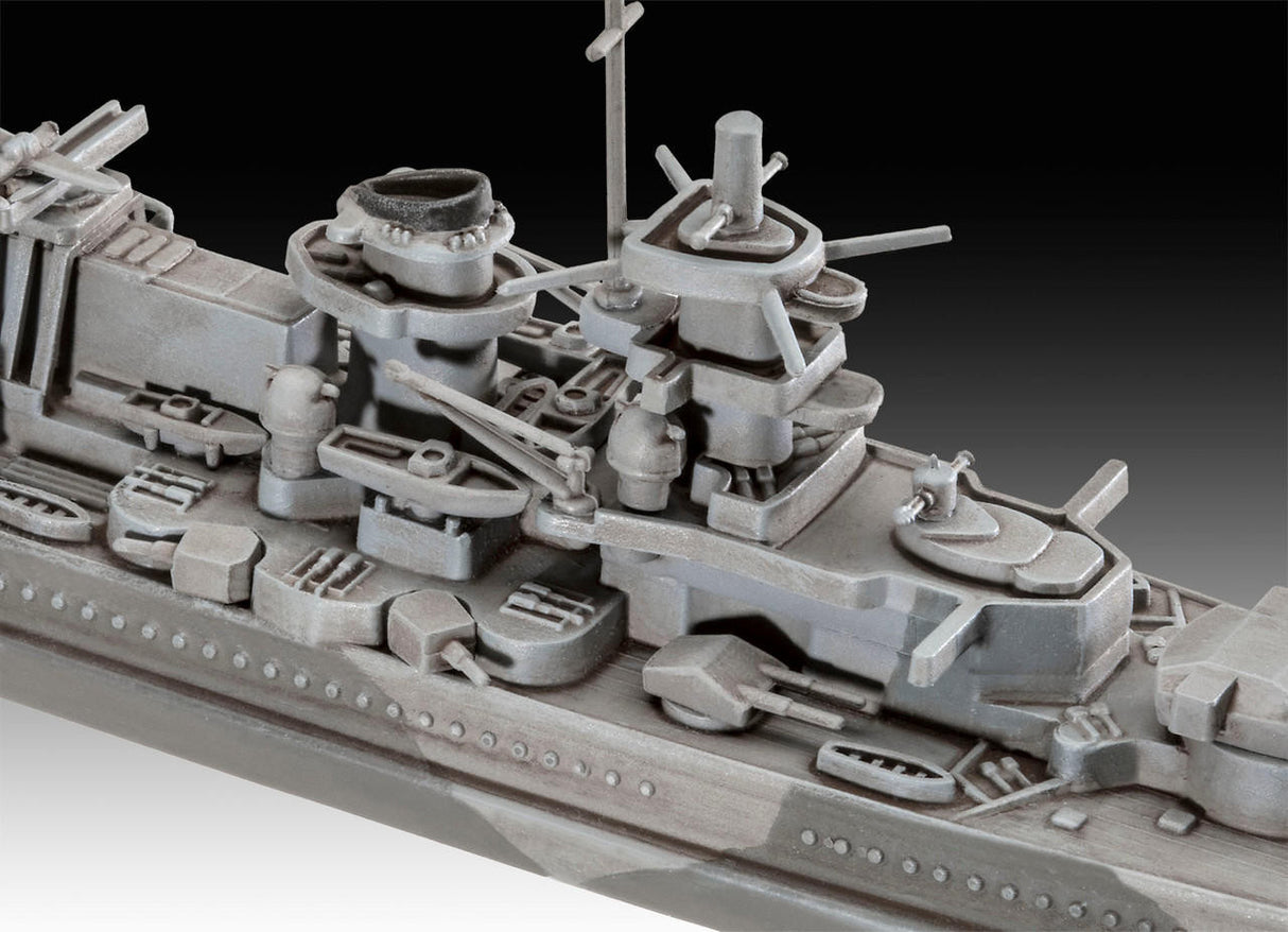 Revell 1:200 German Battleship Gneisenau Kit 05181