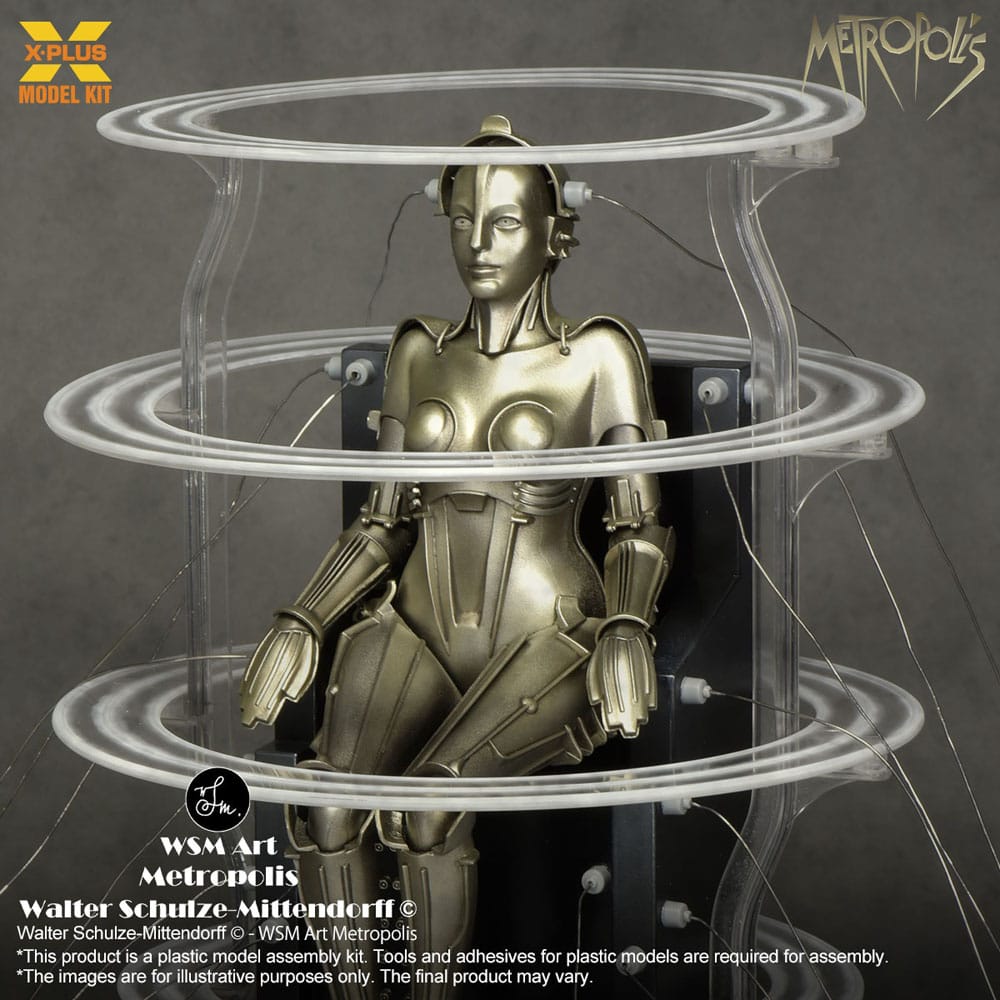 X-Plus  1/8 scale Plastic Model Kit Metropolis Maschinenmensch Seated Version