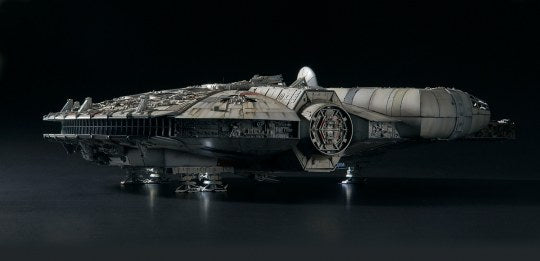 REVELL 1/72 BANDAI Millennium Falcon Perfect Grade Kit 01206