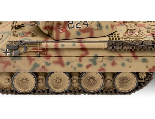 Revell 1/35 Panther Ausf.D Gift Set 03273