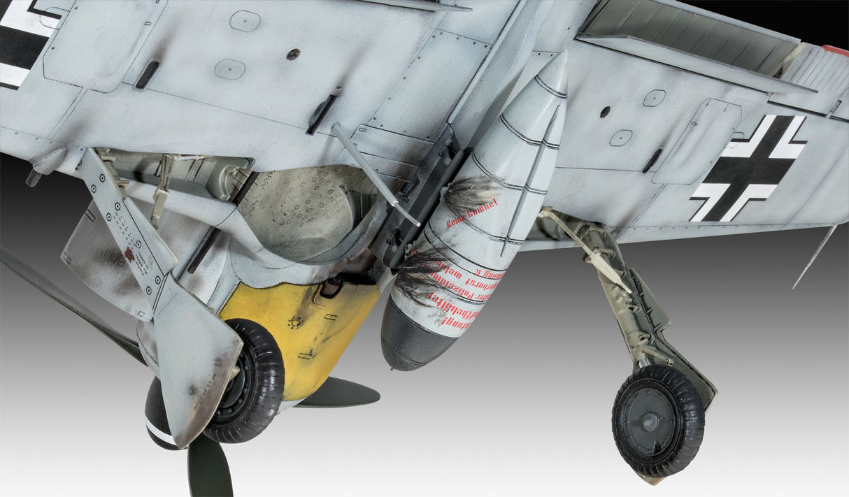 Plastic Kit REVELL Fw190 A-8 Sturmbock 1/32 03874
