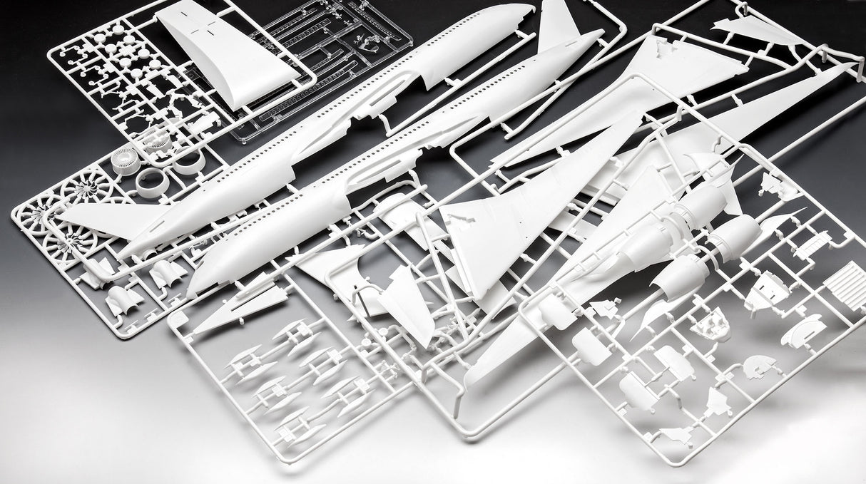 Revell 1/144 Airbus A350-900 Lufthansa New Livery 03881