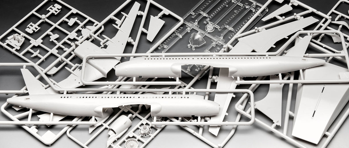 Revell 1/144 Airbus A320neo Lufthansa New Livery 03942