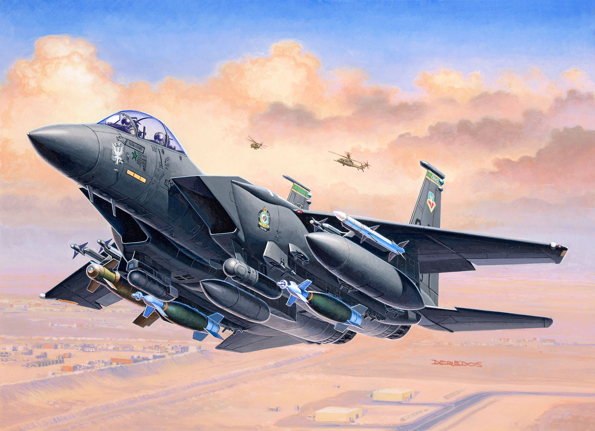 Plastic Kit Revell F-15E STRIKE EAGLE & bombs 1:144 03972