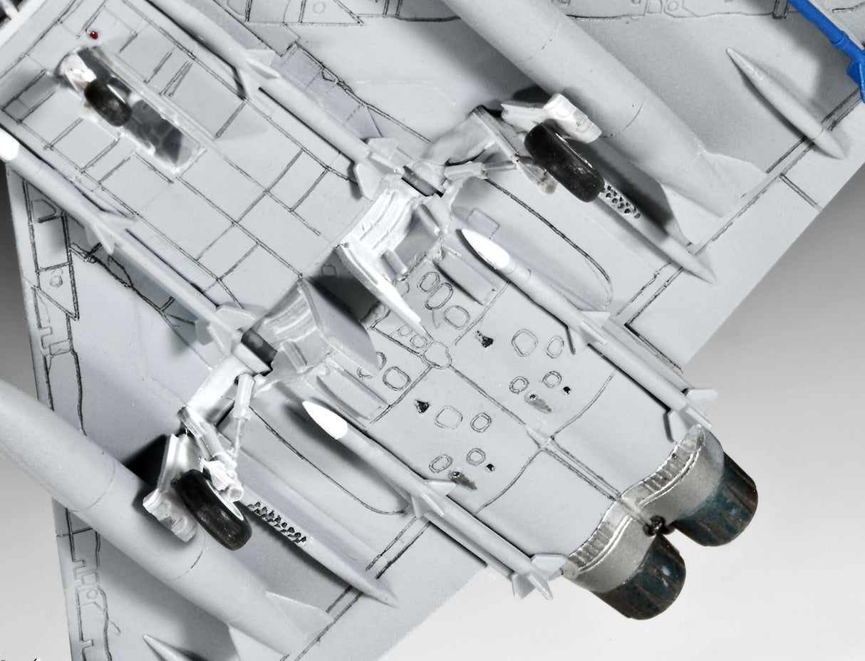 Revell 1/144 Eurofighter Typhoon (single seat) Kit