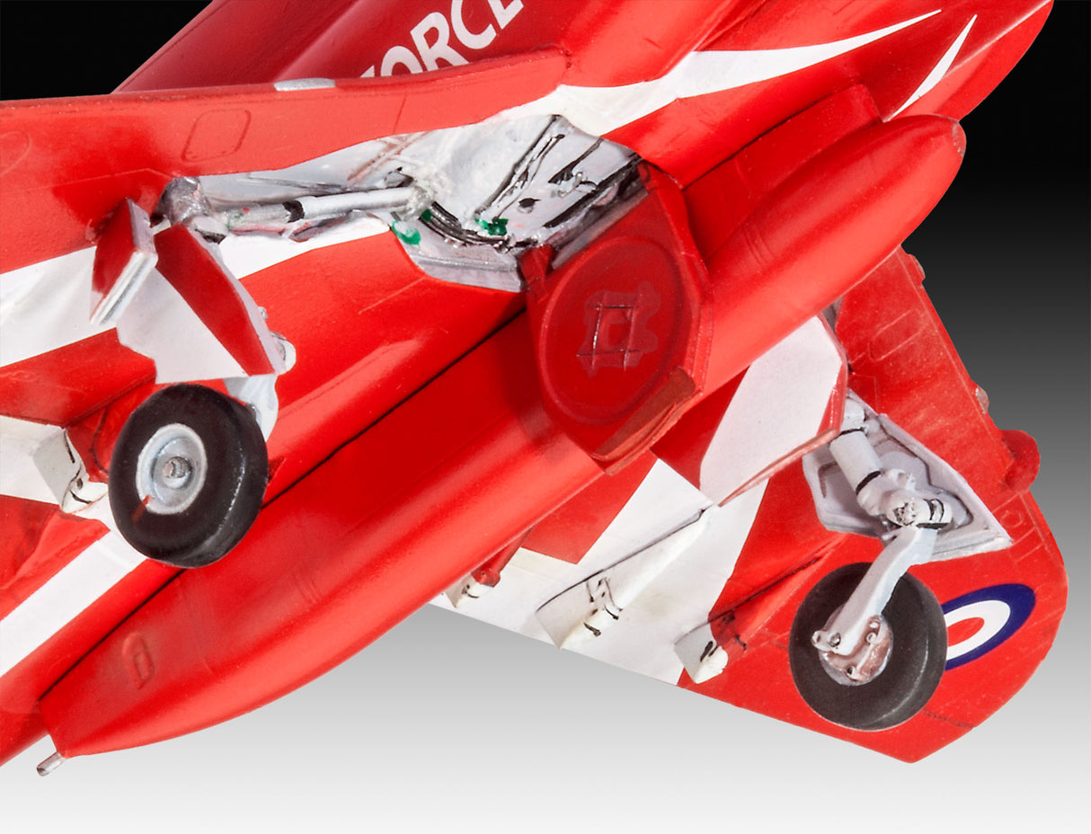Revell 1/72 BAe Hawk T.1 Red Arrow Gift Set