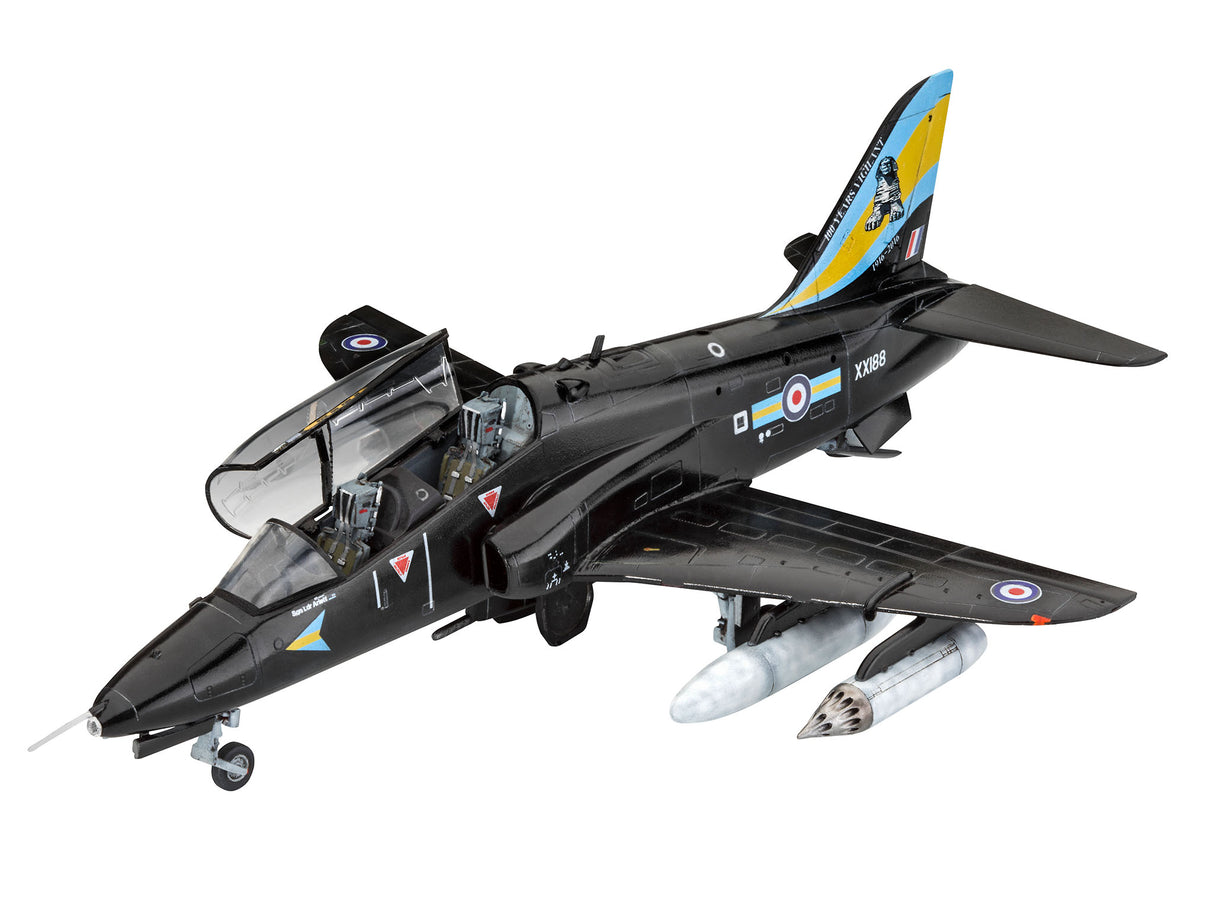 Plastic Kit Revell BAe Hawk T.1 Gift Set