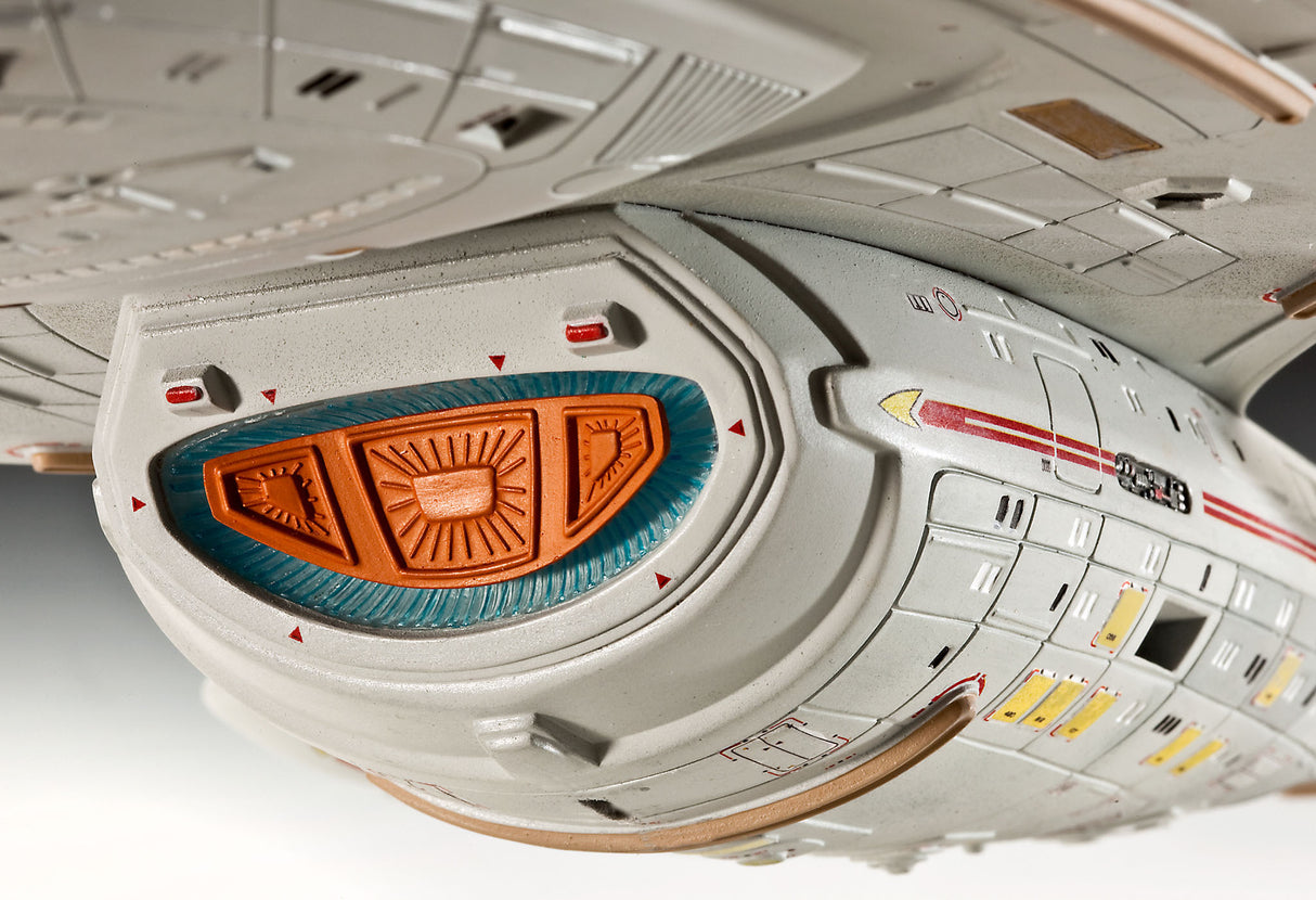 U.S.S. Voyager NCC-74656 (Star Trek: Voyager) 1:670