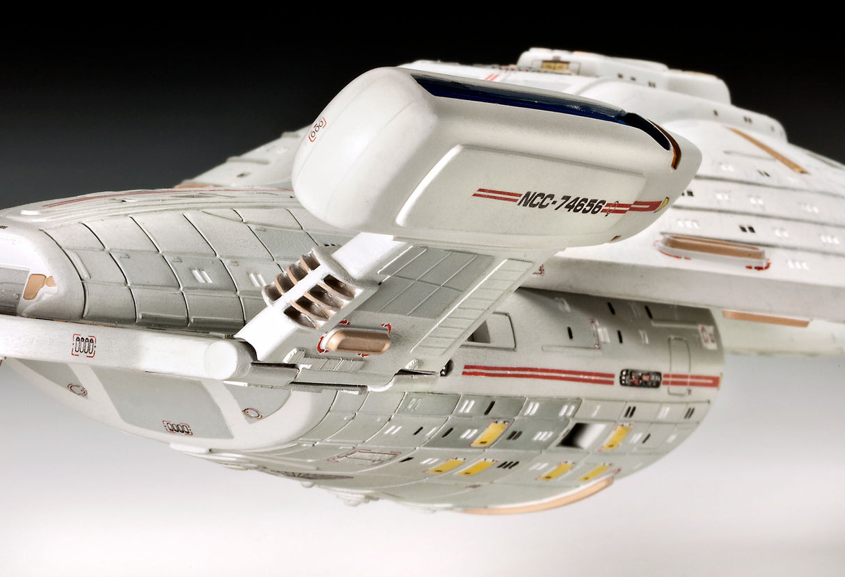 U.S.S. Voyager NCC-74656 (Star Trek: Voyager) 1:670