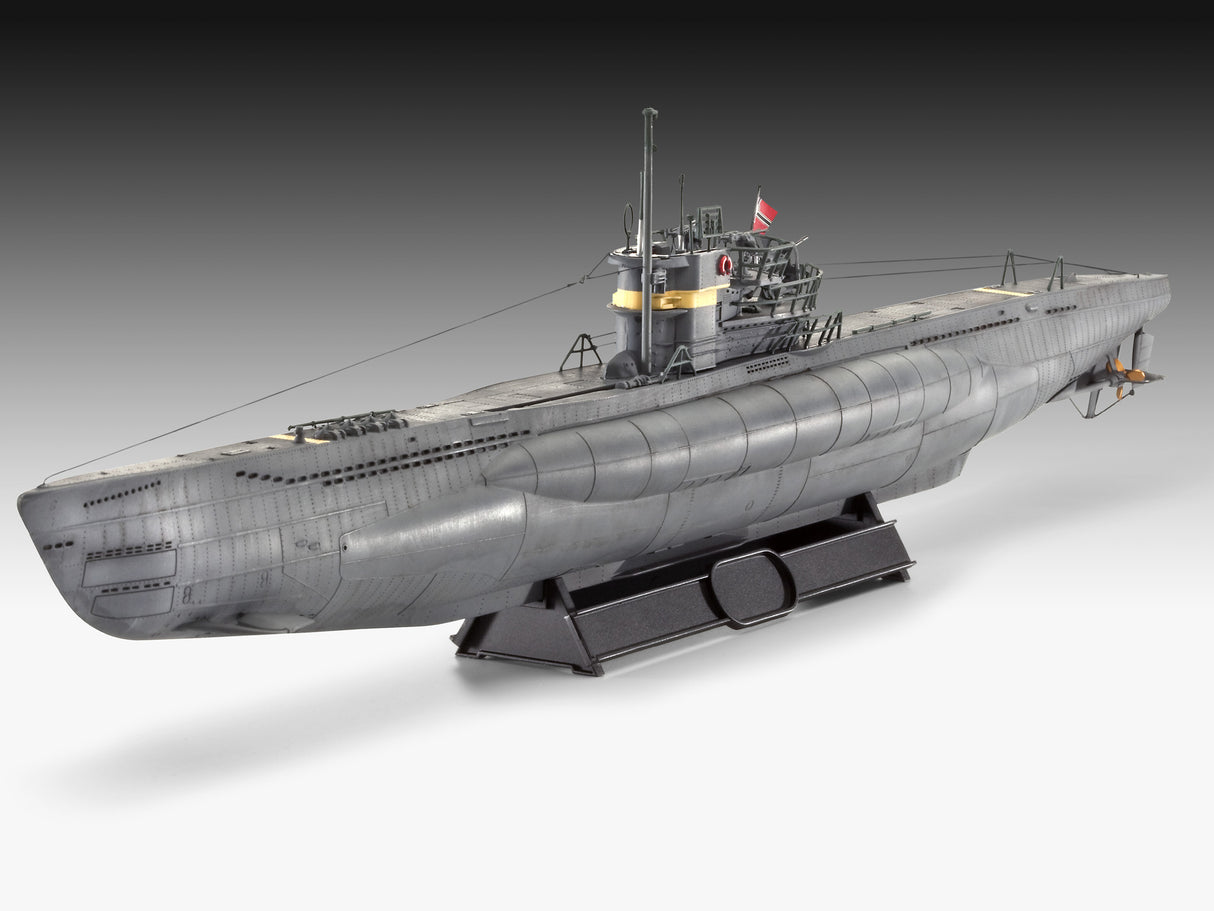 Revell 1/144 German U-boat Type VII C/41 Atlantic version 05100