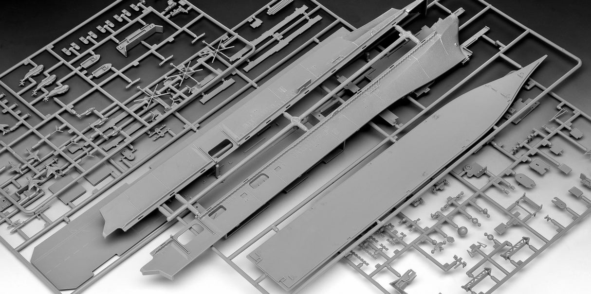 Assault Carrier USS WASP CLASS 1:700