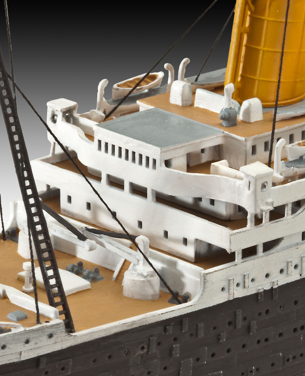 Revell 1/700 R.M.S Titanic 05210