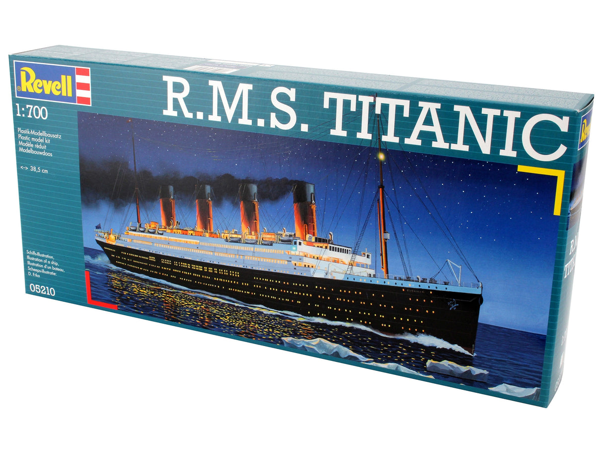 Revell 1/700 R.M.S Titanic 05210