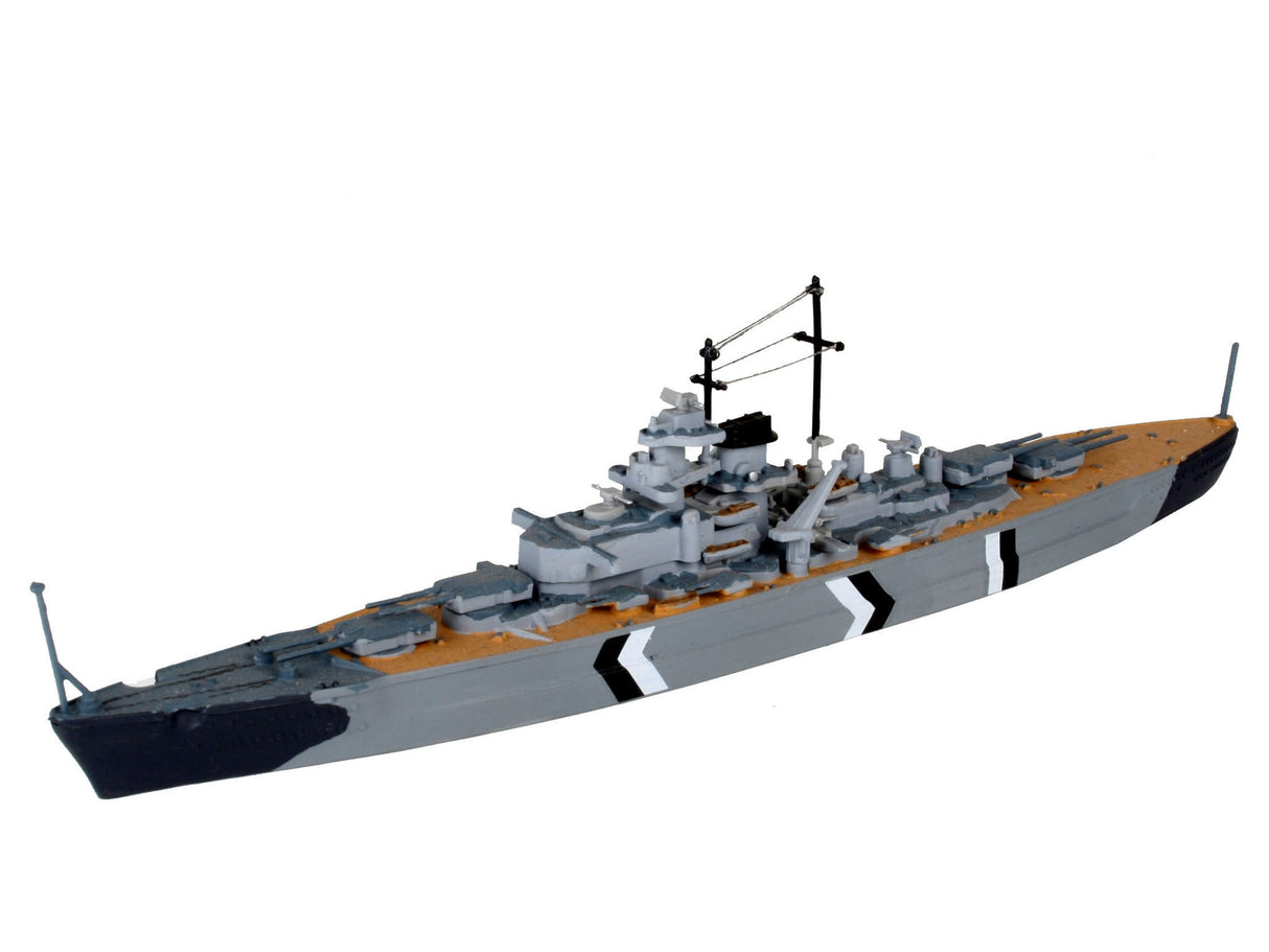 First Diorama Set - Bismarck Battle 1:1200