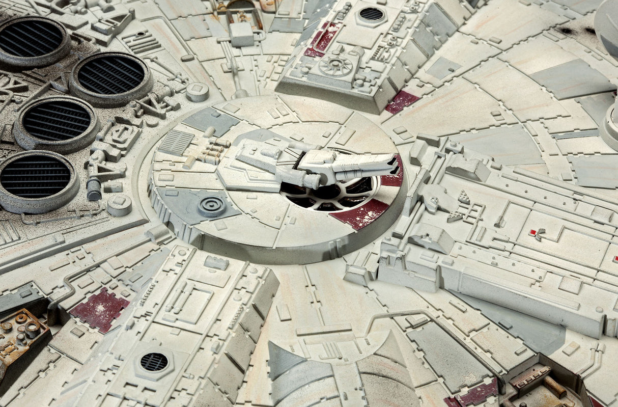 Millennium Falcon (Episode IV) 1:72