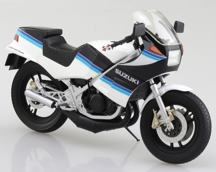 Aoshima 1/12 SUZUKI RG250 GAMMA BLUE & WHITE DIECAST 10676