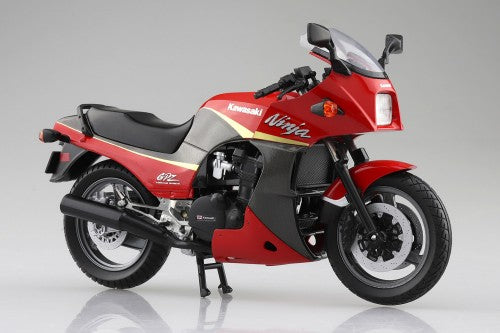 Aoshima 1/12 KAWASAKI GPZ900R Red and Grey Diecast 10921