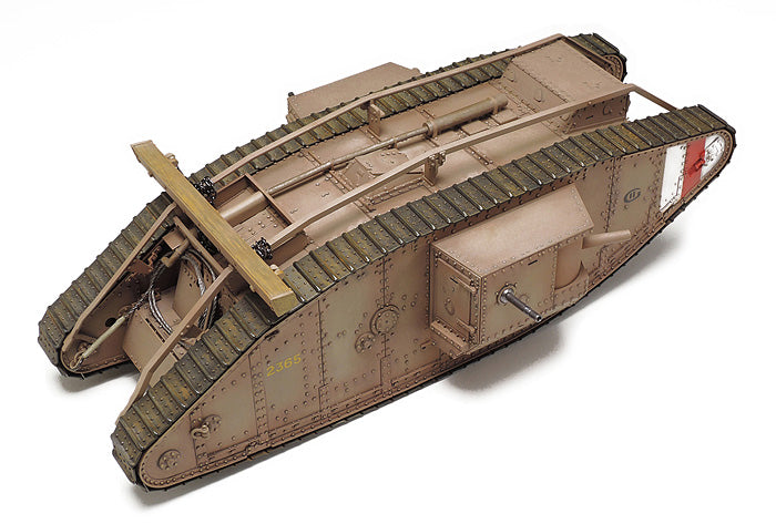 Tamiya 1/35 WWI British Mk IV Tank Male with motor and WW1 British Figures 30057