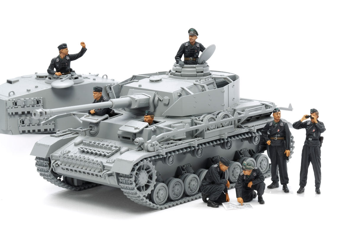 Tamiya 1/35 WEHRMACHT TANK CREW SET 35354