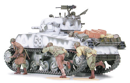 Tamiya 1/35 M4A3 Sherman w 105mm Howitzer 35251