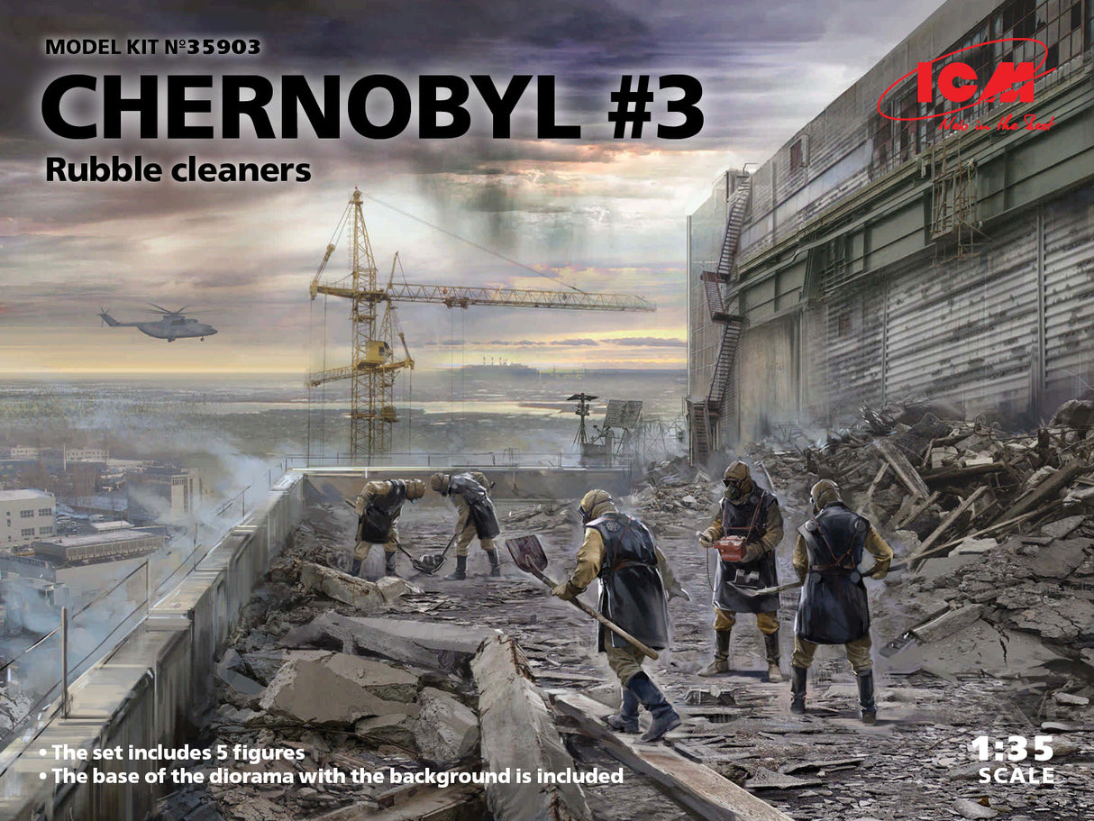 ICM 1/35 Chernobyl 3 Rubble cleaners 35093