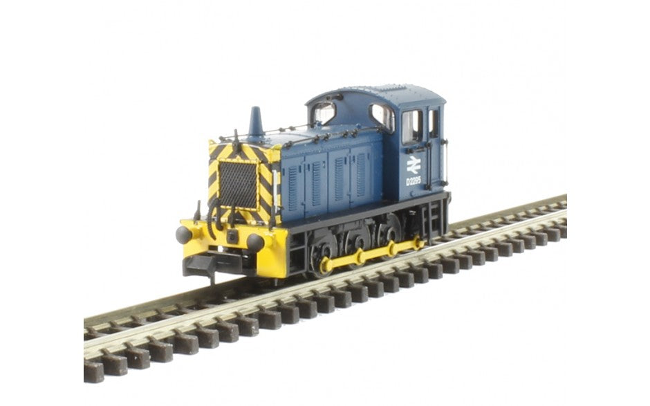 Graham Farish N Gauge Class 04 Shunter D2295 in BR Blue with Wasp Stripes 371-051C