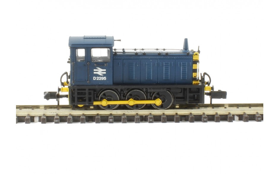 Graham Farish N Gauge Class 04 Shunter D2295 in BR Blue with Wasp Stripes 371-051C