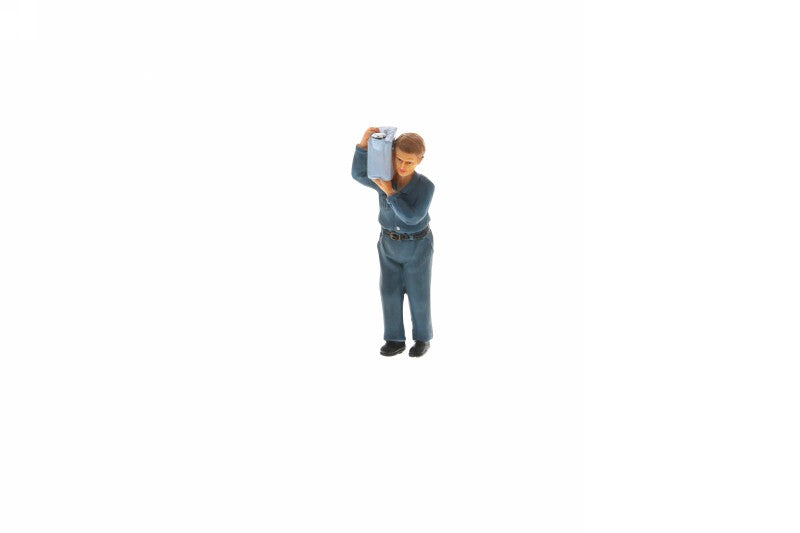 Mechanic Standing  M1:20 Figure