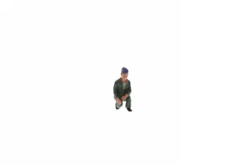 Soldier on Knee scale 1:20 Figure