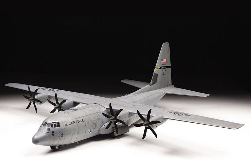 Zvezda 1/72 Lockheed Martin C-130J Hercules 7325