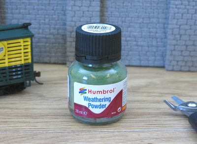 Humbrol Weathering Powder 28ml Chrome Oxide