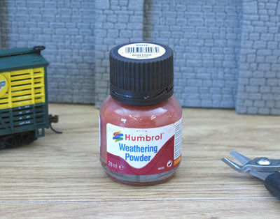 Humbrol Weathering Powder 28ml Iron Oxide