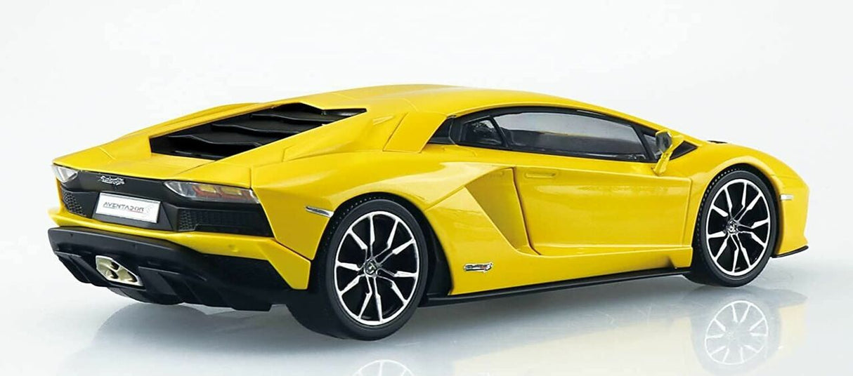 Aoshima The Snap Kit No.12-B 1/32 Lamborghini Aventador S Pearl Yellow Plastic Model