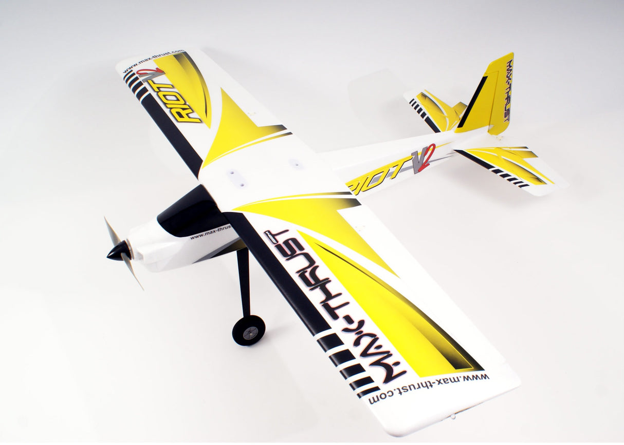 Max Thrust Riot V2 RTF - Yellow (2.4GHz Radio and 11.1v Batt)