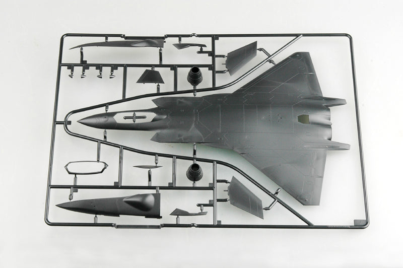 Trumpeter 1/72 Chinese J-20 Mighty Dragon 01663