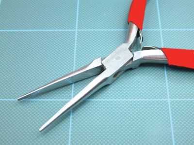 NEEDLE NOSE PRO PLIER