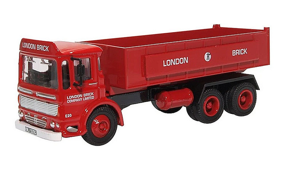 Oxford 76TIP005 AEC Ergomatic Tipper Lorry 1:76 Scale