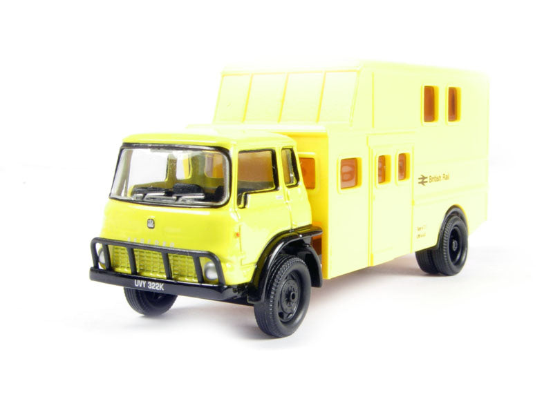 Oxford Diecast OO Gauge Bedford TK crew bus in yellow British Rail livery 76TK003