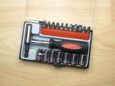 Expo Tool Set 20 Piece Screwdriver and Socket Set