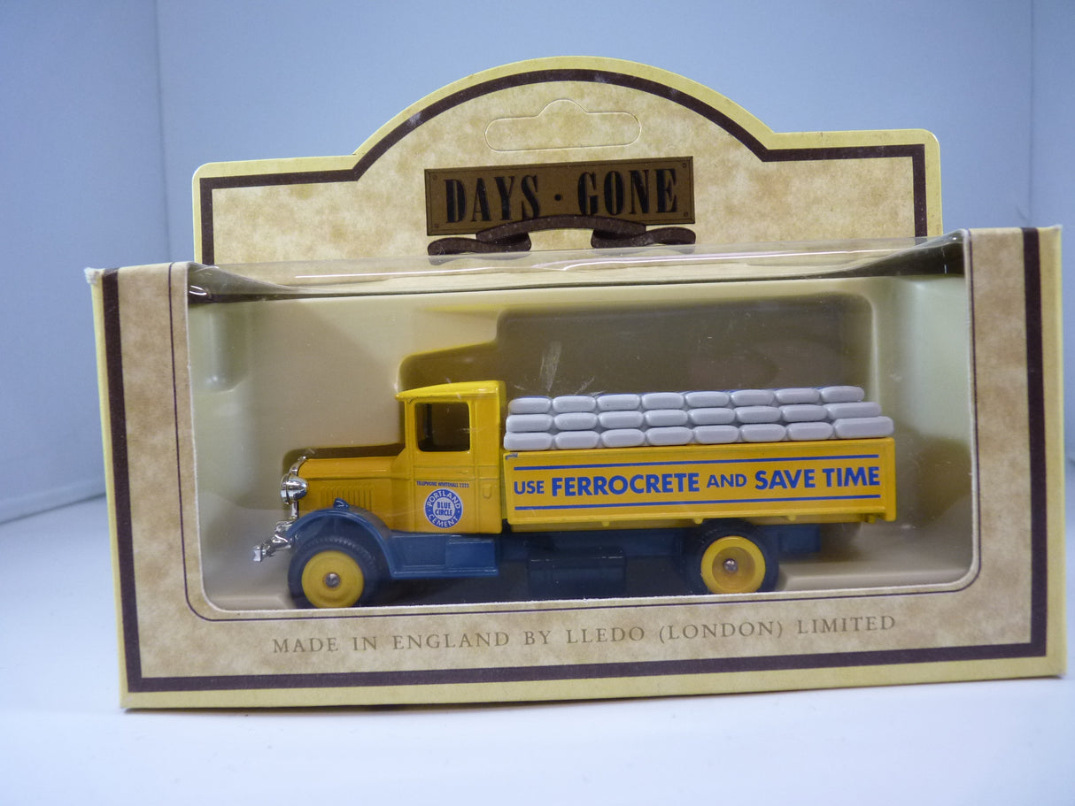 Lledo Limited Edition Days Gone Die Cast 1934 Mack Sack Truck Blue Circle Cement