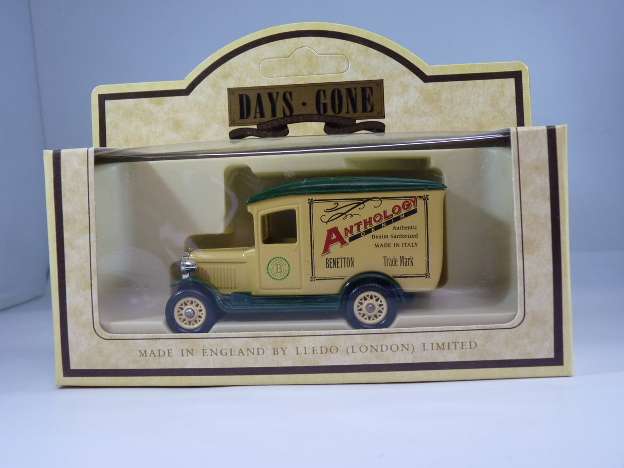 Lledo Limited Edition Days Gone Die Cast 1934 Chevrolet Van Benettons