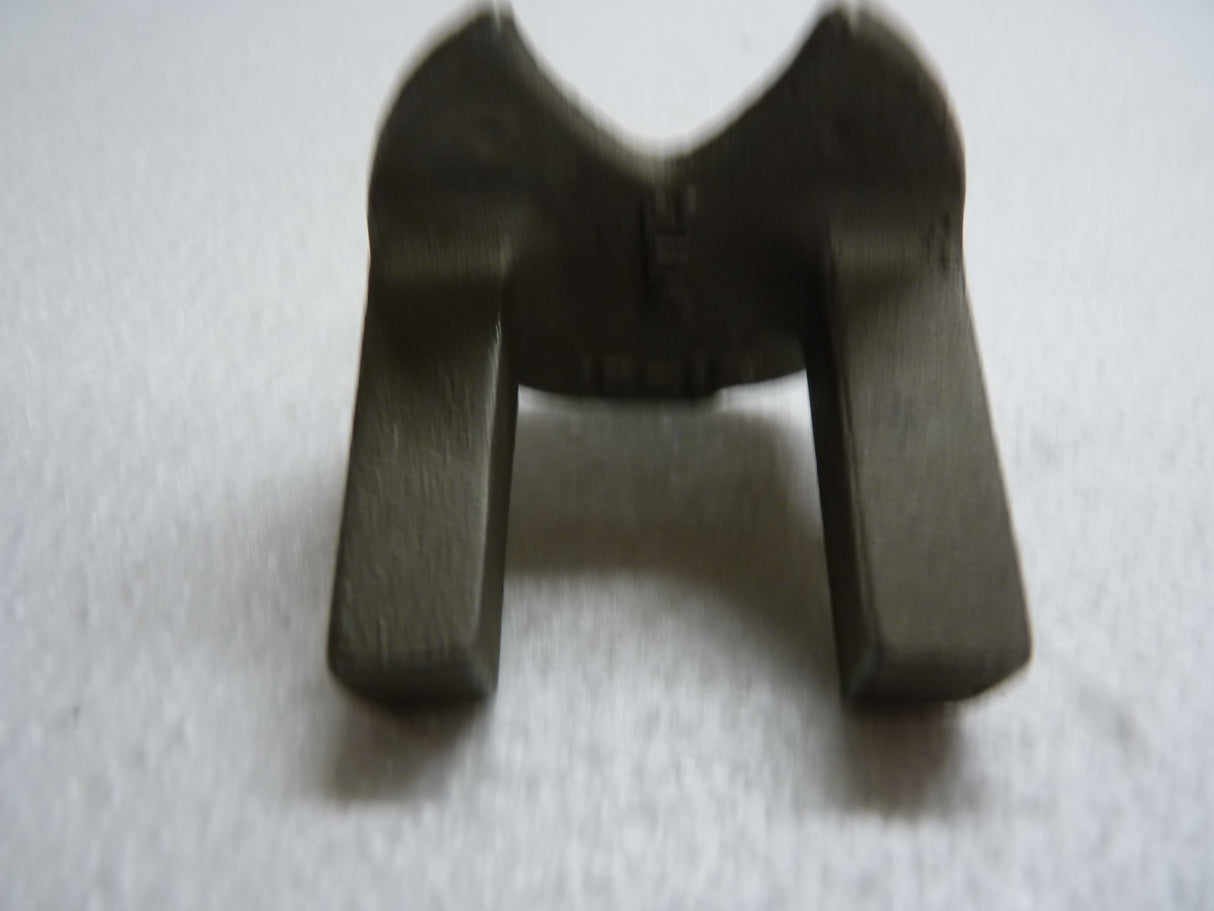 MFA Cast Engine Mount - 15 - 18 size