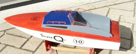 RBC Suzie-Q Vintage Model Boat Kit