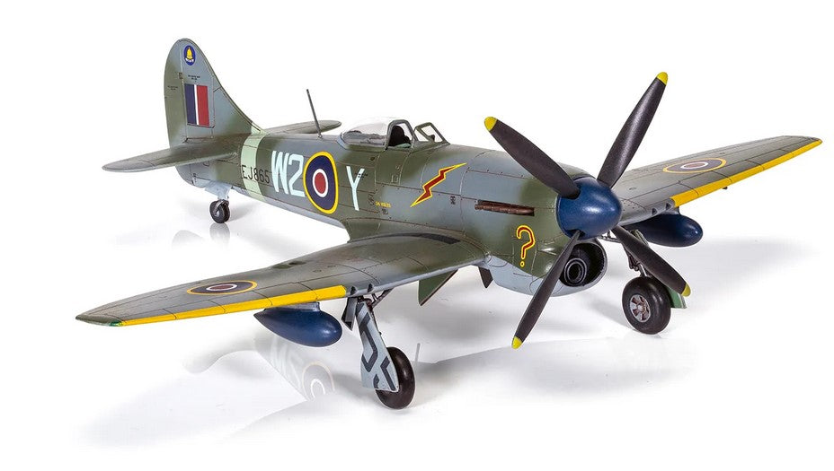 Airfix 1/72 Hawker Tempest Mk.V Post War A02110